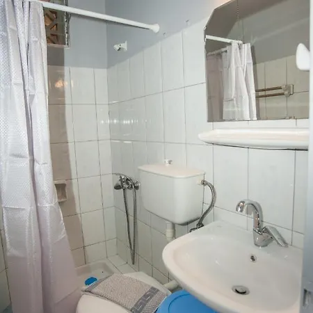 Vivian Guest house *