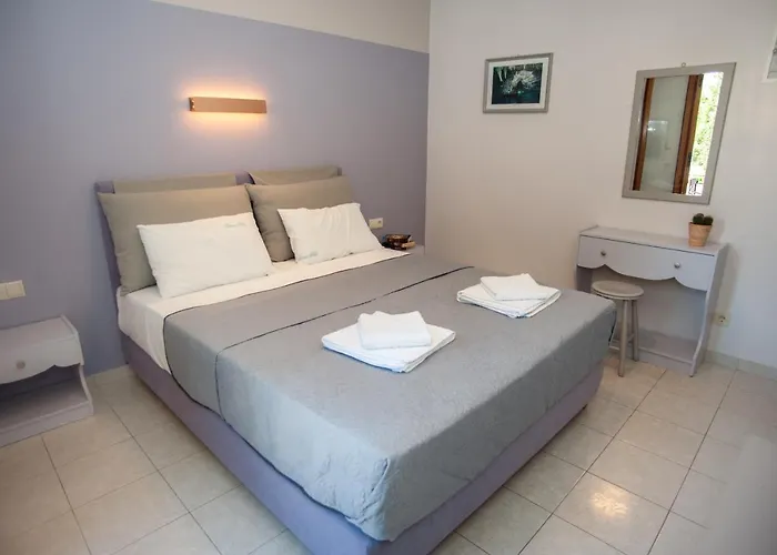 Πανσιόν Vivian 4*