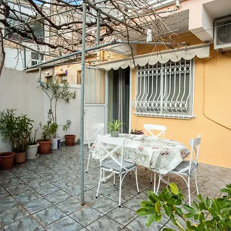 Vivian Аргостолион